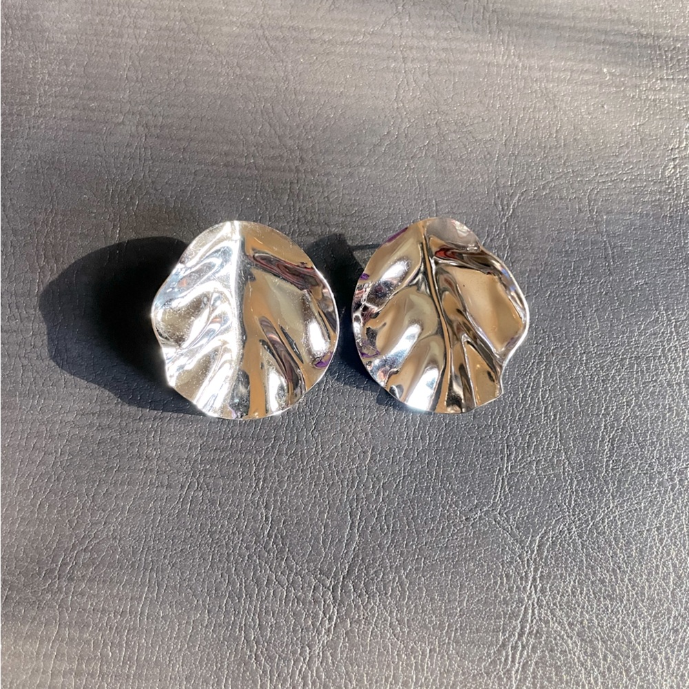 Leaf earrings